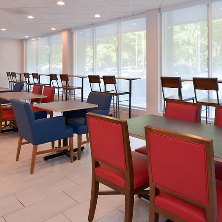 Holiday Inn Express Towson- Baltimore North By Ihg Bagian luar foto