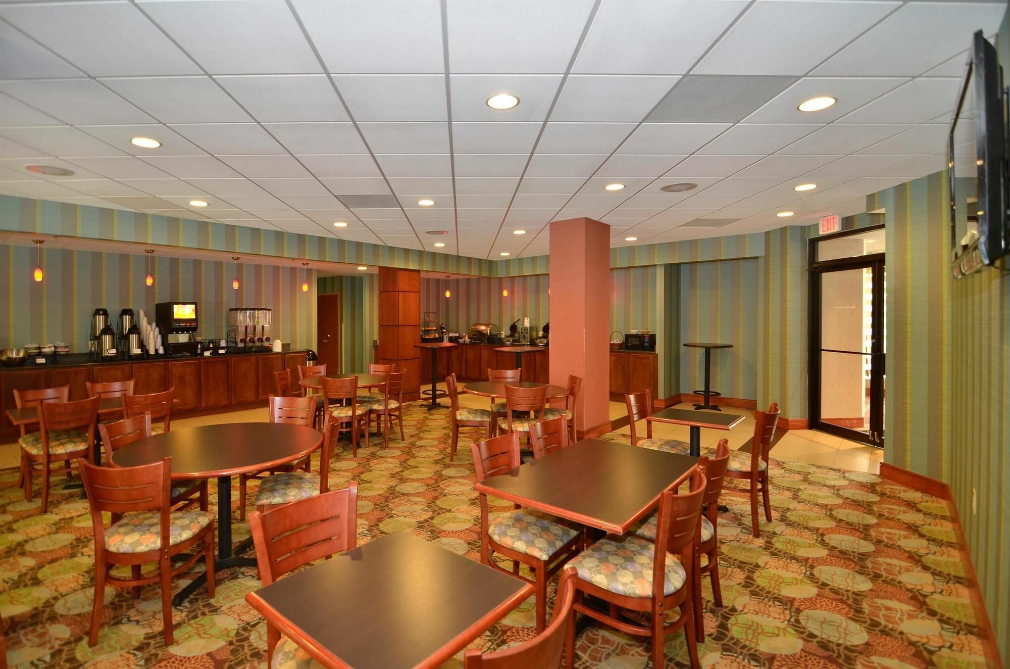 Holiday Inn Express Towson- Baltimore North By Ihg Bagian luar foto